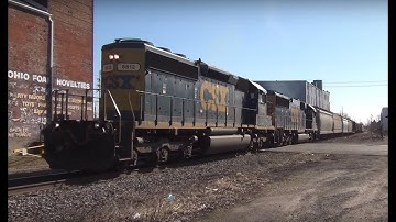 CSX 8812 Double Long Hood Forward SD40-2 and SD50-2 on the Y102 Job to the CF&E yard