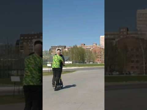 вдвоем на самокате #самокат #самокатер #приколы #дтп #надороге