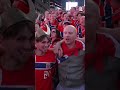 La 'Viking row' invade Times Square