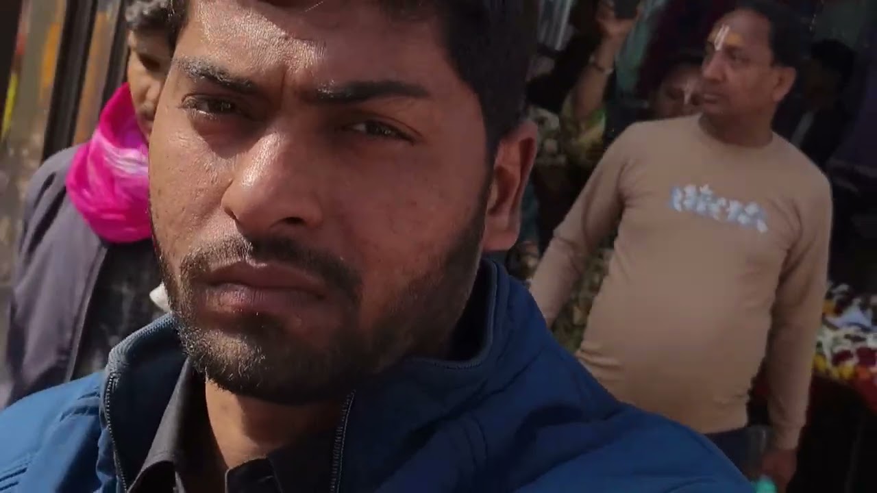 Mathura to barshana darshan Kiya 🙏🙏