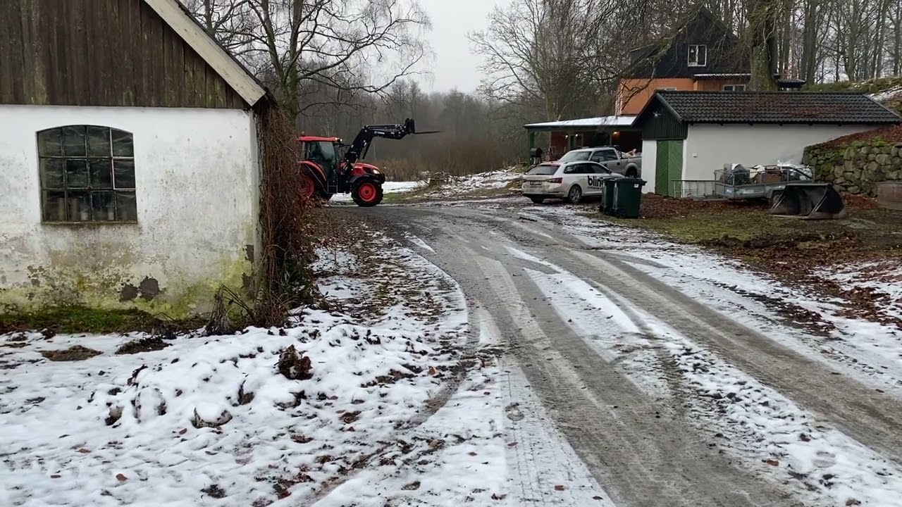 Lastaretraktor Kubota M8560 med Trimalastare