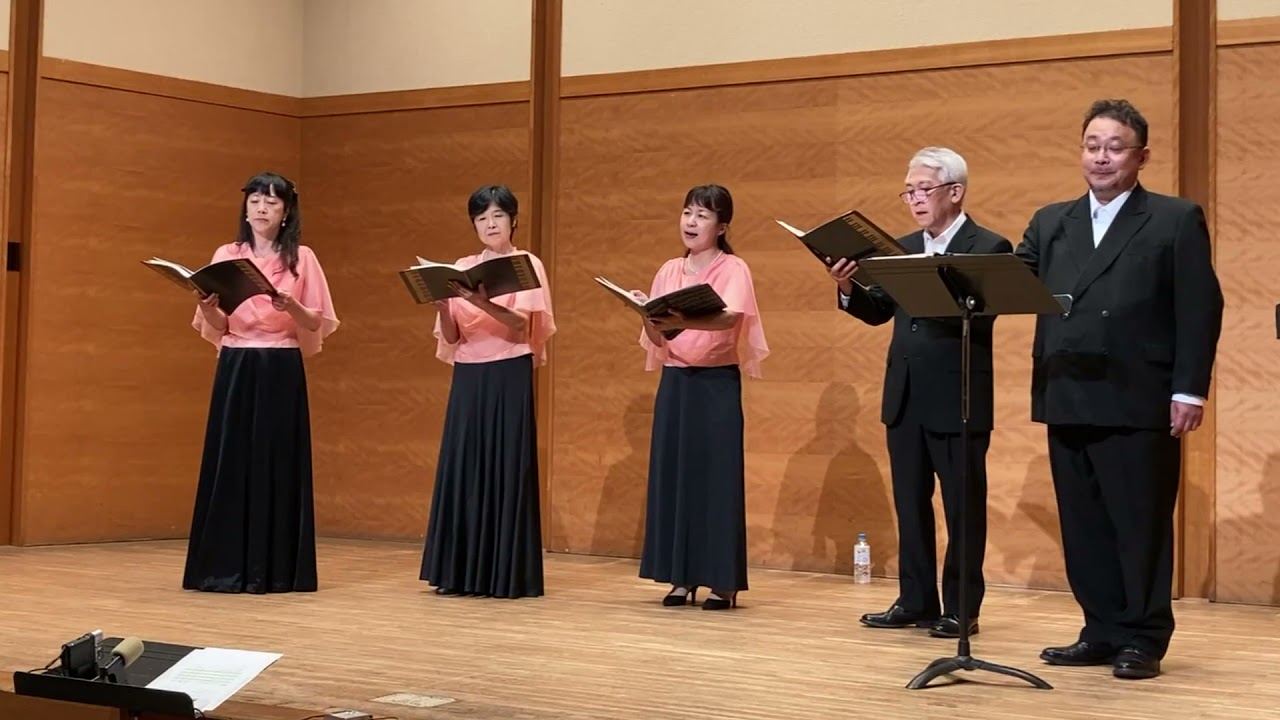カントリーロード（作詞作曲：Bill Danoff、Taffy Nivert & John Denver 日本語訳詞：鈴木麻実子 補作：宮崎駿