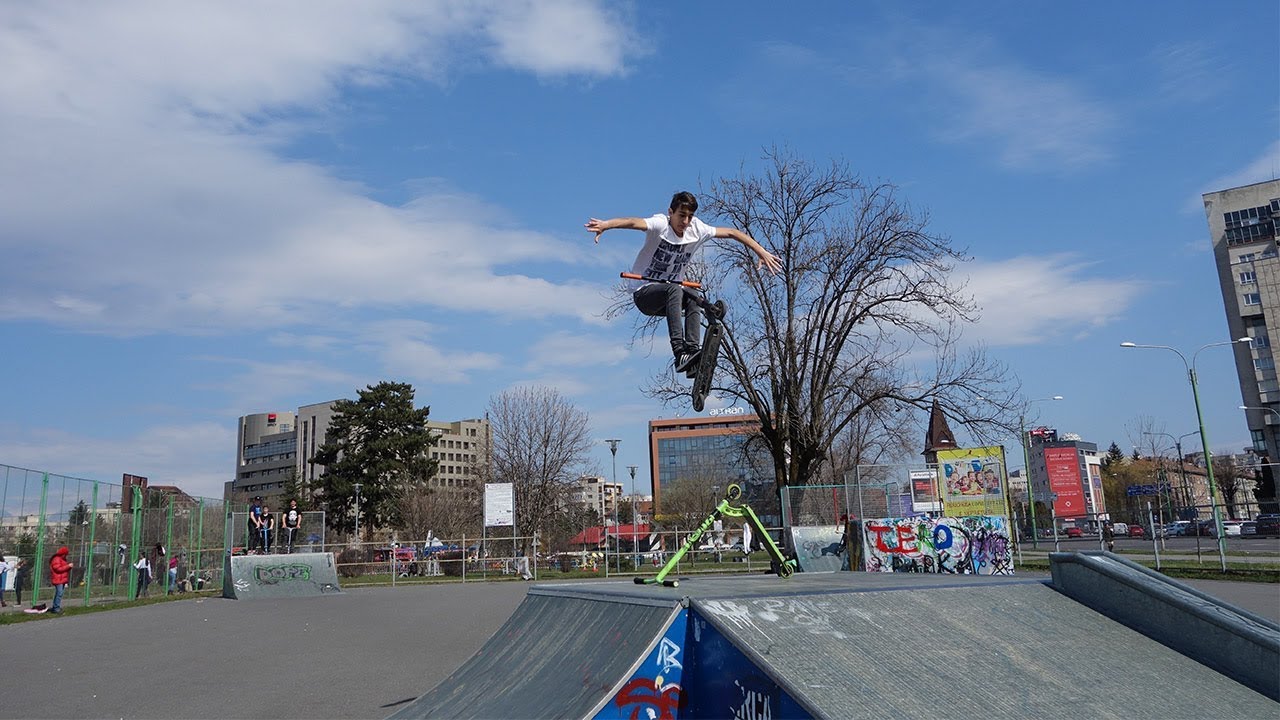 TRICK-URI PESTE TROTINETA!!