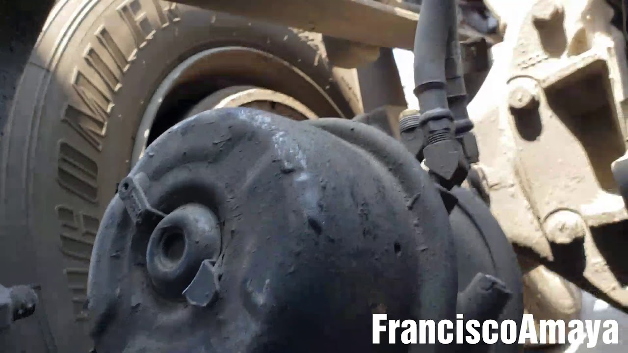 Brake Chamber Leaking Air Emergency Line To Service Line YouTube
