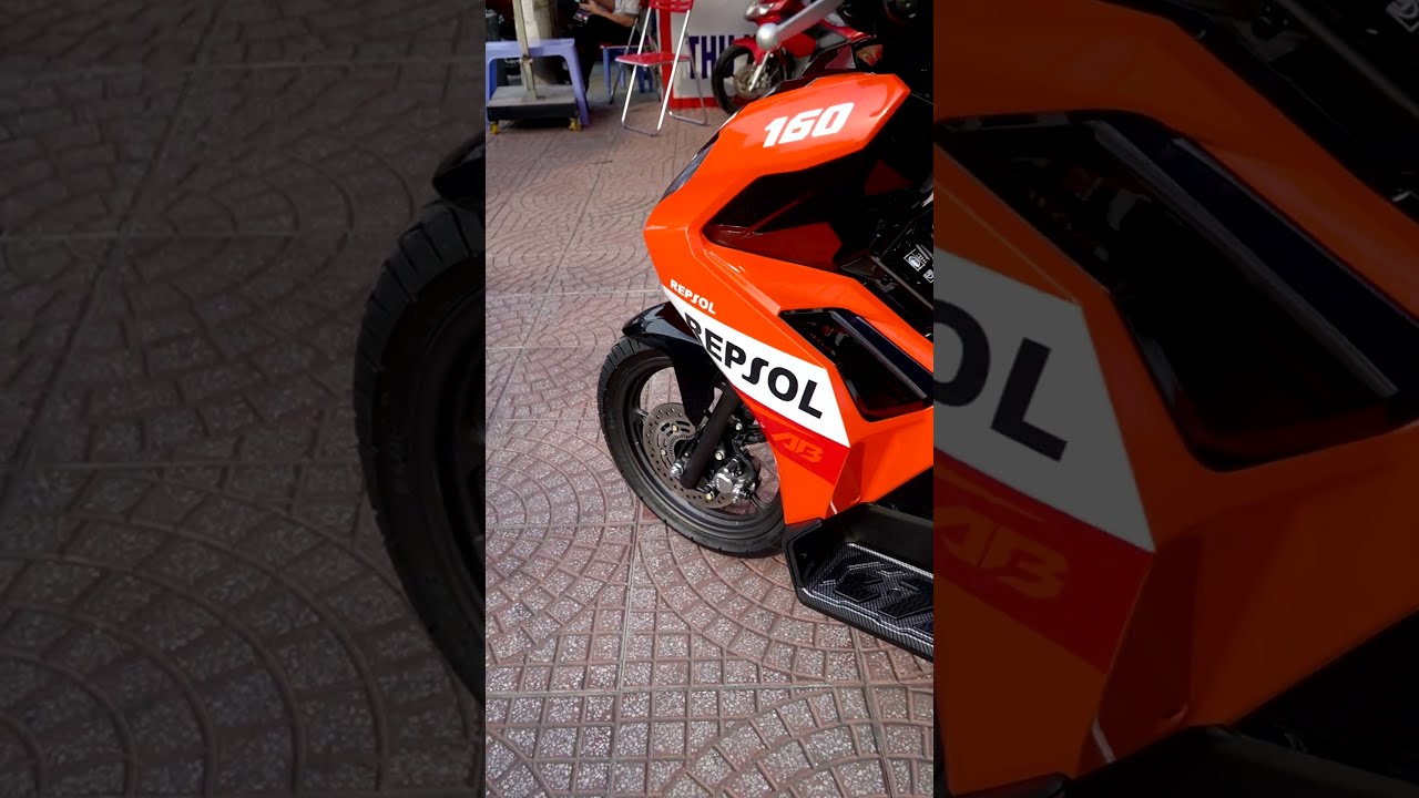 Lên full đồ chơi Air Blade 125 với phong cách Repsol  Shop2banhvn