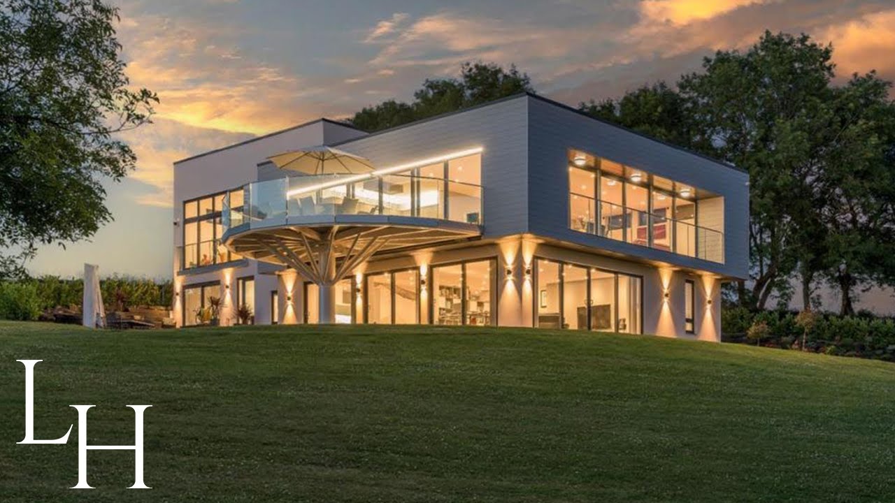 Inside a £1,750,000 Modern Home with 2.4 Acres, 5 Bedrooms, Incredible Views & Unique Architectu