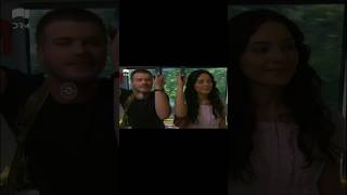 Manahil Aur Khalil Ep 1. Bus Scene