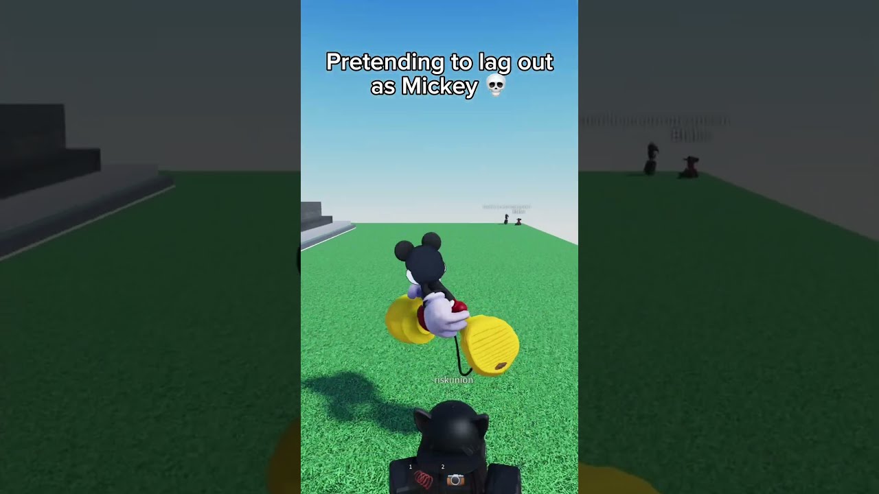 Pretending To LAG OUT As MICKEY Roblox Funny