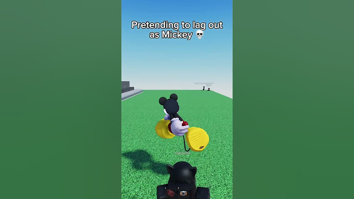 Pretending to LAG OUT as MICKEY 😭🙏 #roblox #funny