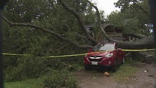 2 possible tornado touchdowns in Houston area