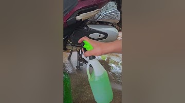 Dung dịch tẩy rửa đầu bò lốc xe máy và oto