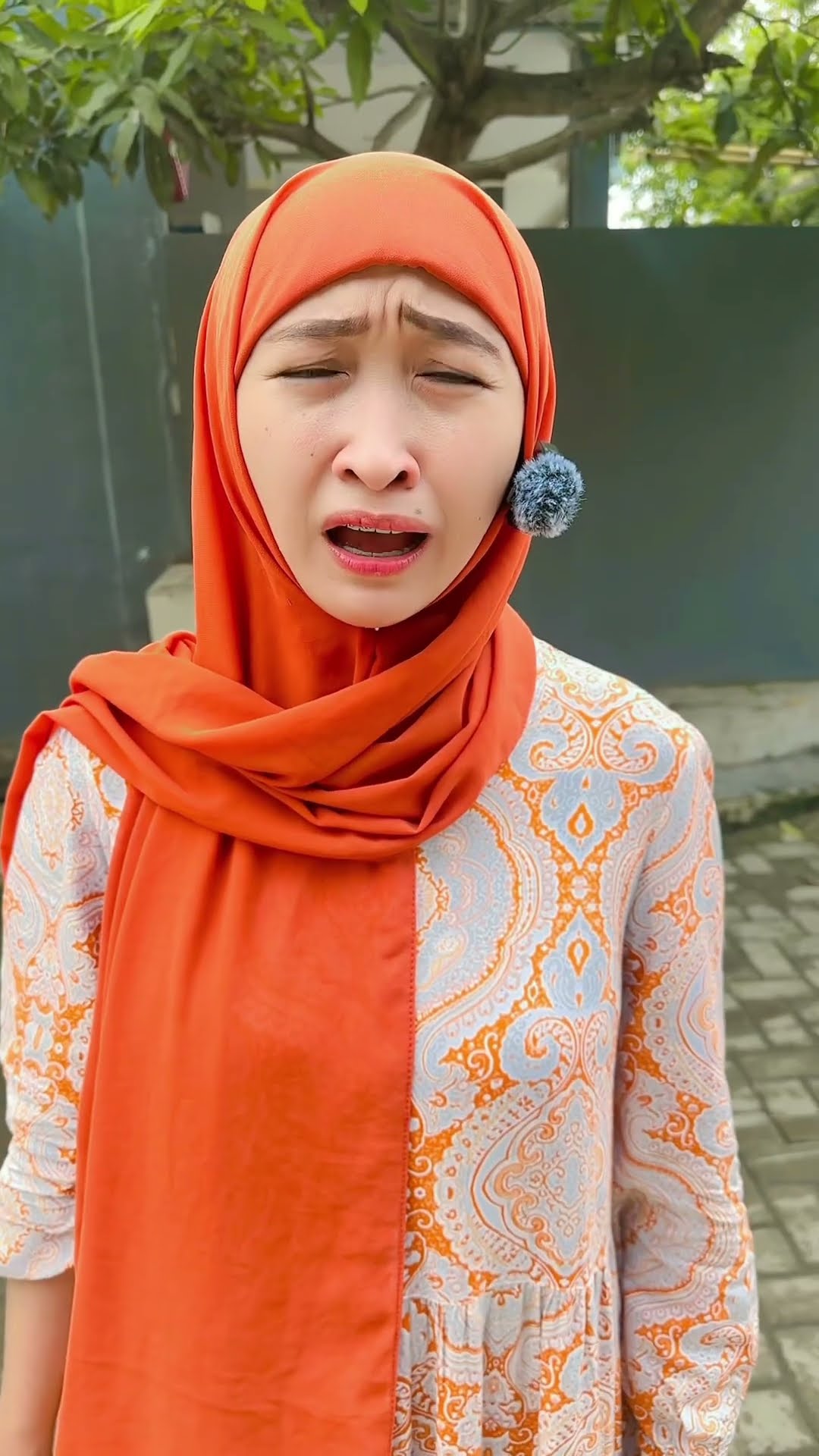 GAK MAU KALAH ?