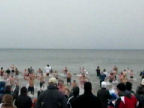 'Water For Water' Polar Bear Dip BTToronto's Jenni...