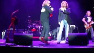 Chickenfoot "Rock'n'Roll" with David Coverdale from Whitesnake 9-1-12 Lake Tahoe chords