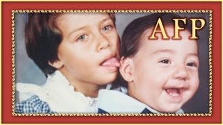 Celebrity AWKWARD FAMILY PHOTOS - The Siblings Episode Profile