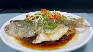 清蒸鲈鱼，不要加盐和料酒，教你正确做法，鱼肉鲜美，嫩滑无腥味