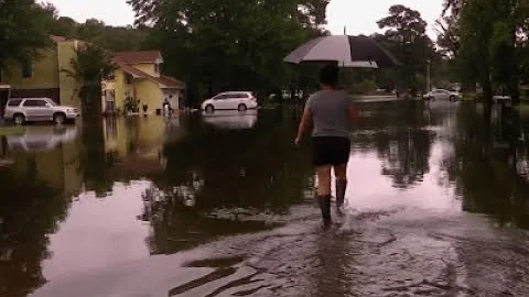 Tropical Storm Cindy Floods Gulf Coast States