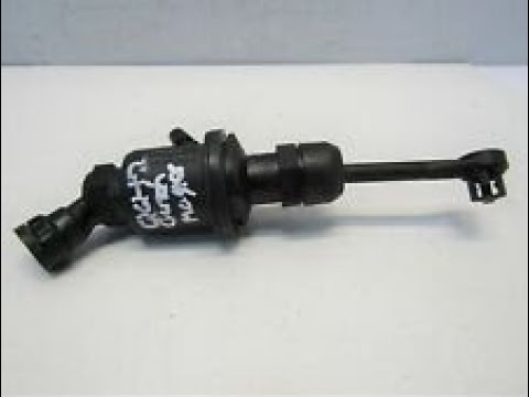 clutch master cylinder replacement Nissan Qashqai /замена главного цилиндра сцепления