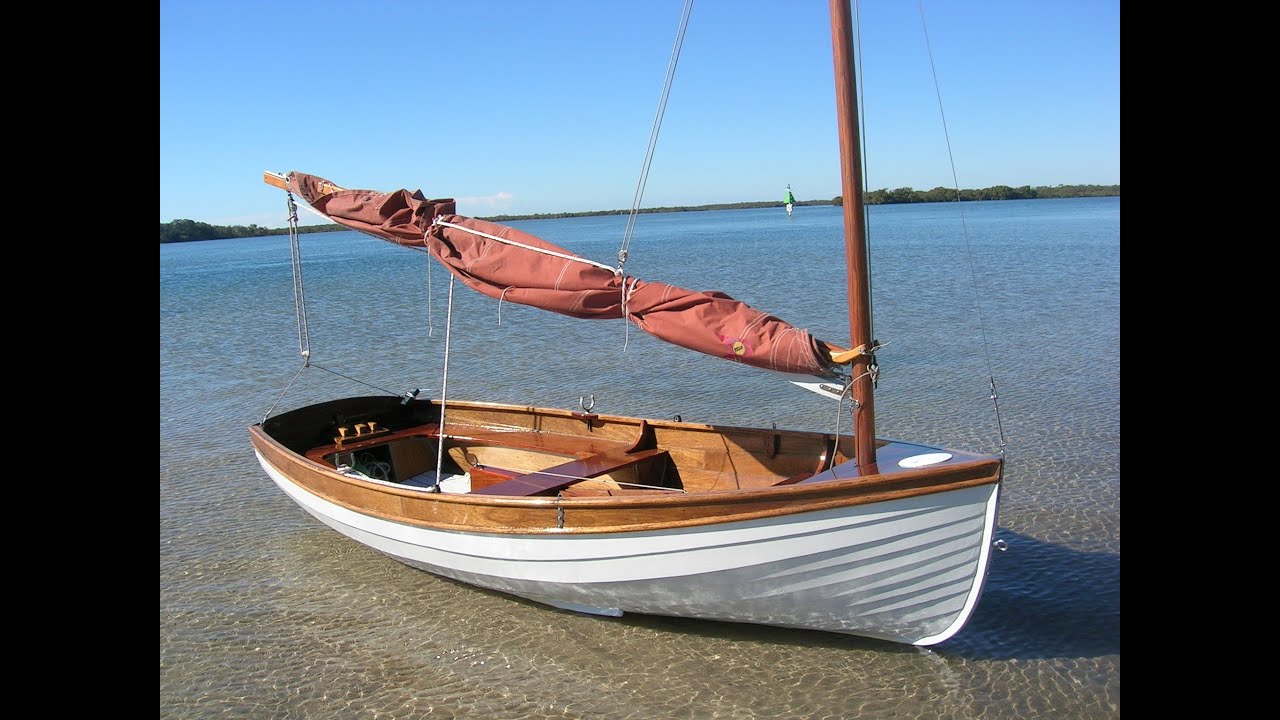 Mallard Sailing dinghy - YouTube