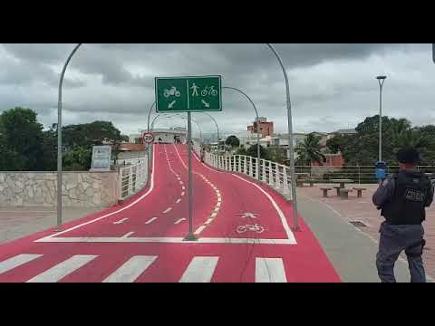 Motociclista na passarela do São José foge da fiscalização da PM