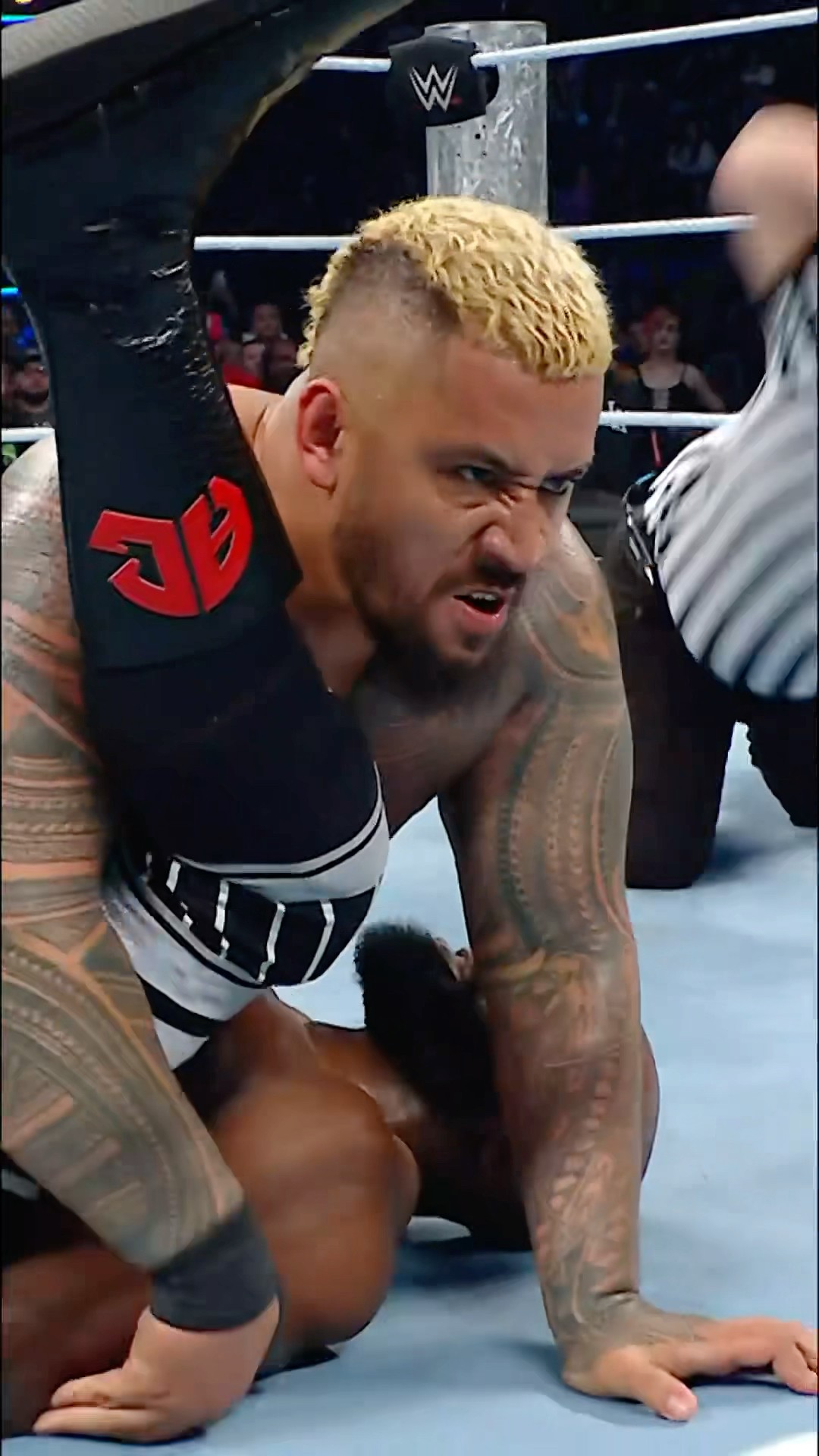The Bloodline is victorious with help from Shinsuke Nakamura