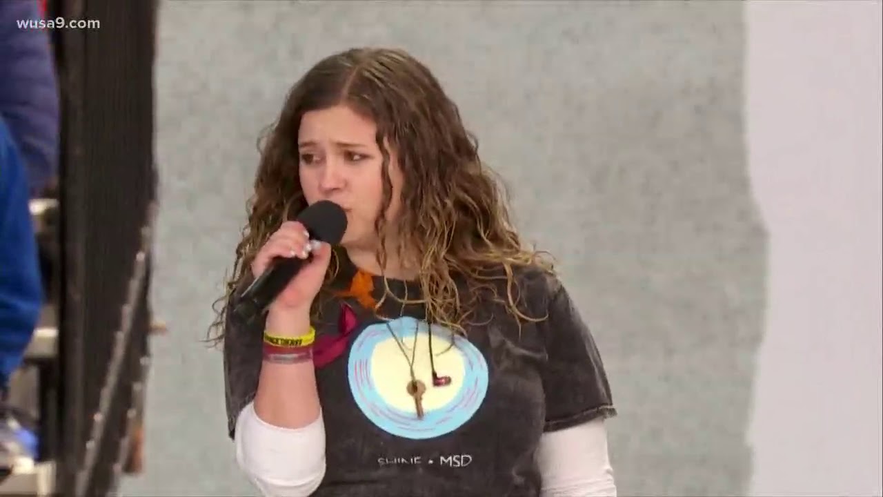 Stoneman Douglas Drama Club & student choir sing 'Shine'