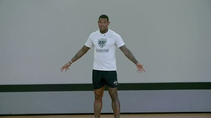 Darren Waller's 'Wall Talk' at Nellis Air Force Ba...
