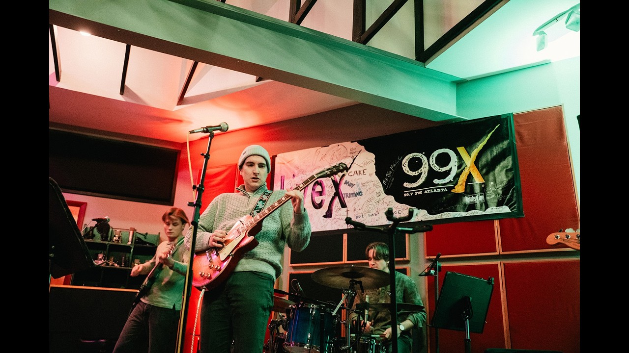 The Stews - Like A Stone (Audioslave) (Live from 99X)