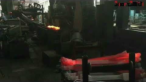 Forging automobile part by robot 31Z008