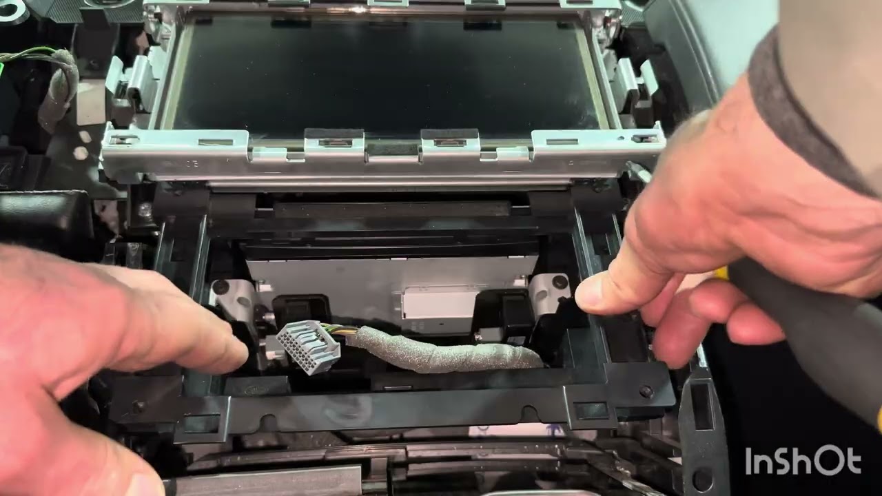 ʟᴀɴᴅ ʀᴏᴠᴇʀ ʀᴀɴɢᴇ ʀᴏᴠᴇʀ установка панели климат контроля LR405 2017 г.