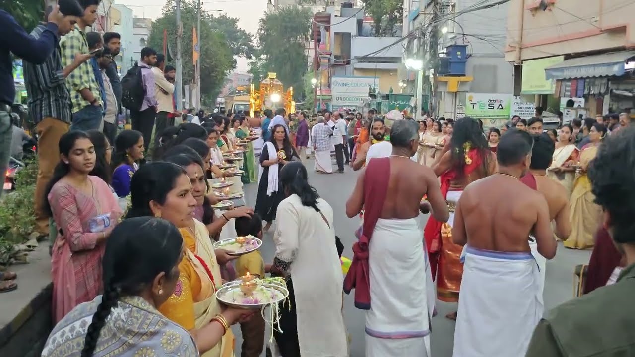 Ayyappa Swamy Grand Procession in Hyderabad | Ayyappa Swamy Devotees with Kerala Drums & Diyas
