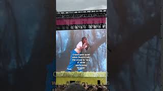 Download Lagu Crowd goes quiet when Doechii tells the crowd to \ MP3