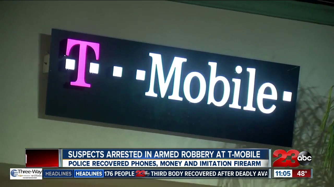 Suspects arrested in armed robbery at T-Mobile - YouTube