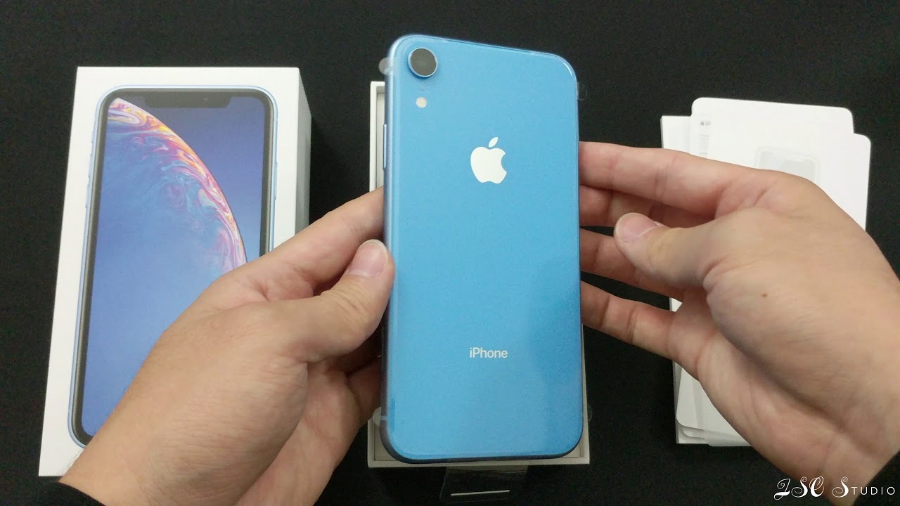 Iphone XR голубой