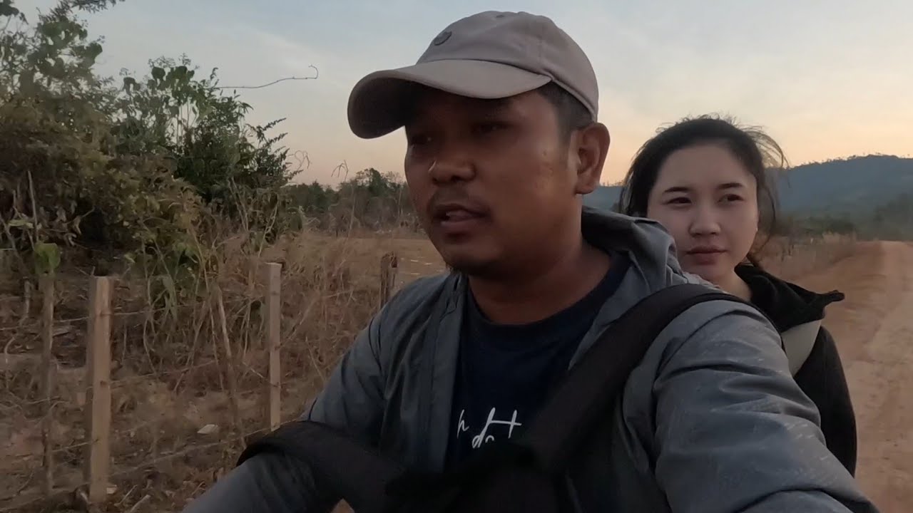 #น้องติน่า #สาวลาว ความสุขของพวกเราสองคนคือได้เห็นรอยยิ้ม​ ของกันและกัน​ ดูน้องๆเล่นเด้งดึ๋ง