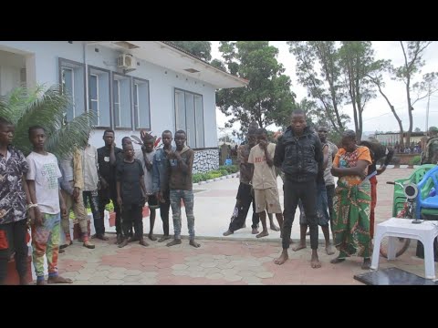 Bunia/état de siège : 20 présumés criminels, dont des mineurs présentés au Gouverneur Luboya