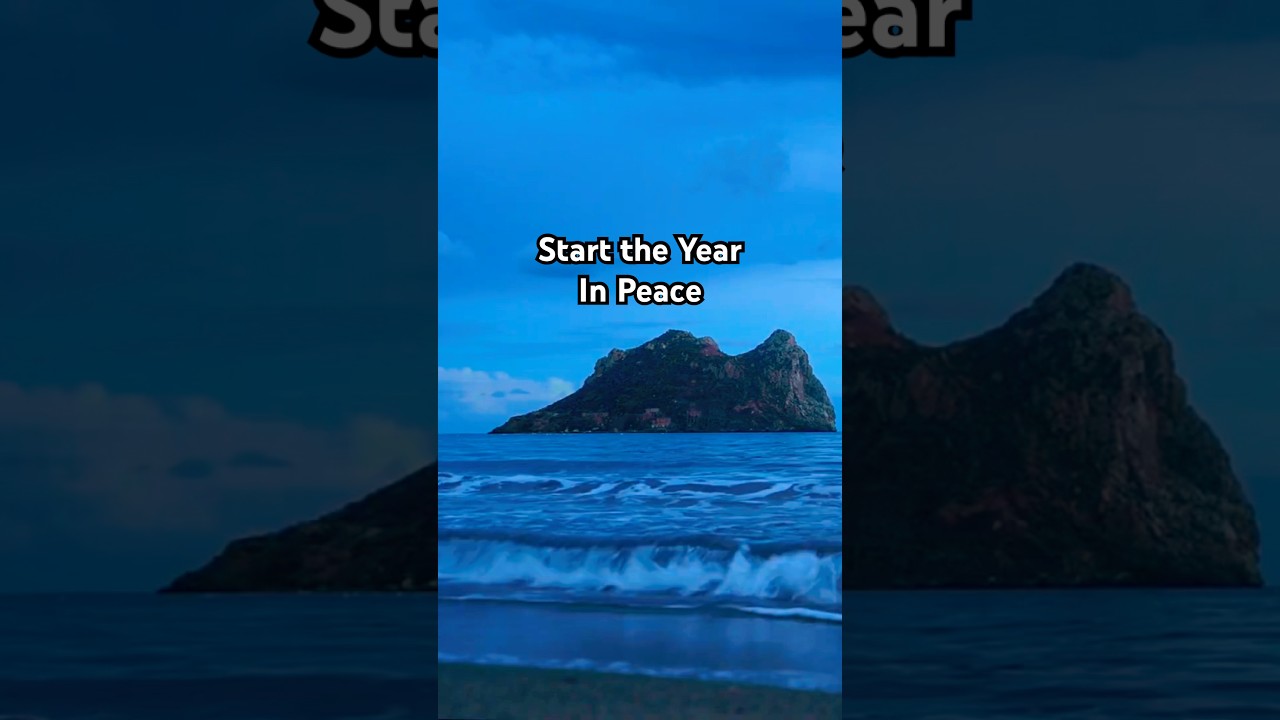 If you’re awake tonight, let the ocean close the year with you 🌊