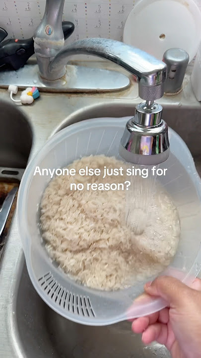 Singing for no reason at all 😂 #cooking #funny #singing #musical #shortsviral #shortsfeed