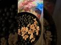 Food ...Blueberries & Walnuts: Breakfast for Your Brain 🫐🌰