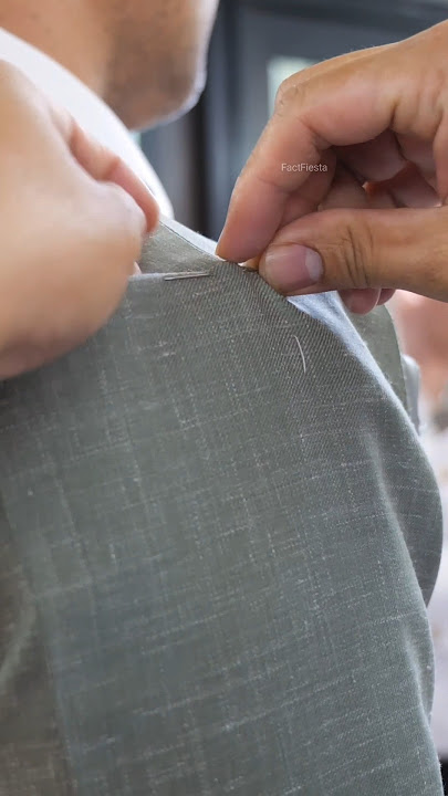 This tailor sew whole cloth only by pins.🤯 #shorts