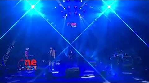 Slank ft Aurelie Moeremans - Virus | OneFest tvOne | 19/9/2020.