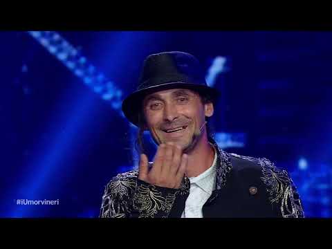 A spus „DA”? ❤️ Gabriel Chioseaua și-a cerut iubita de soție, la iUmor