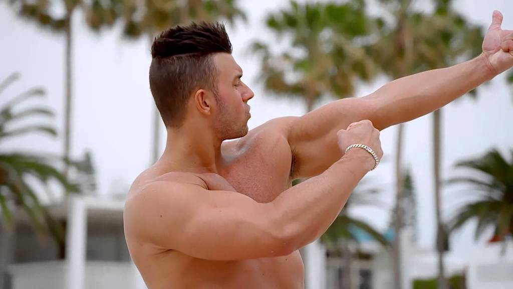 Oskar Ex On The Beach
