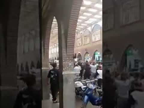 راهپیمایی کوبنده کارگران فولاد اهواز بازار به لرزه درآمد حکومت به وحشت افتاد
