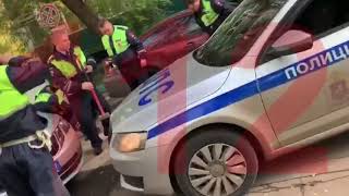 ⁣Сына вице-президента МТС Руслана Ибрагимова на BMW задержали в Москве