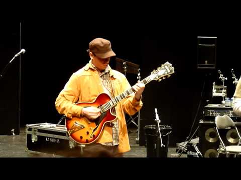 Kurt Rosenwinkel Standards Trio - Sandu (Ume, Sweden)