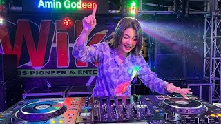Download lagu DEMI APA PUN AKU RELA TERLUKA‼️FDJ DEVI KITTY KOREA‼️wika musik TV