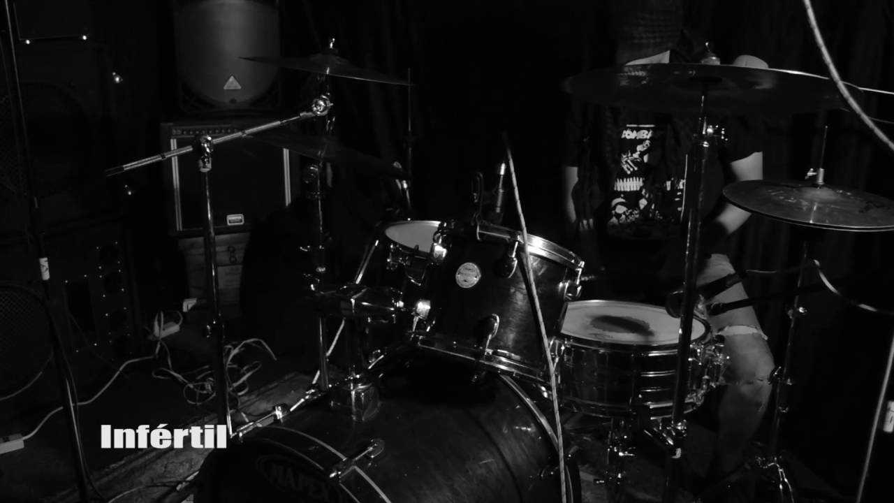 0029 CABINA DEL TERROR - MISA HISTÉRICA