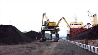 MultiDocker material handlers are working at Nevelsk