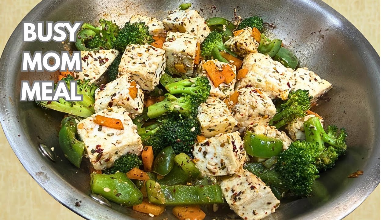 Busy Moms Will Love This Veggies Paneer Stir Fry | One Pan • Less Oil Lunch